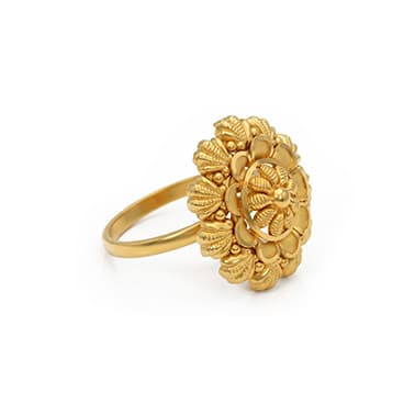 Fancy Ladies Ring 2